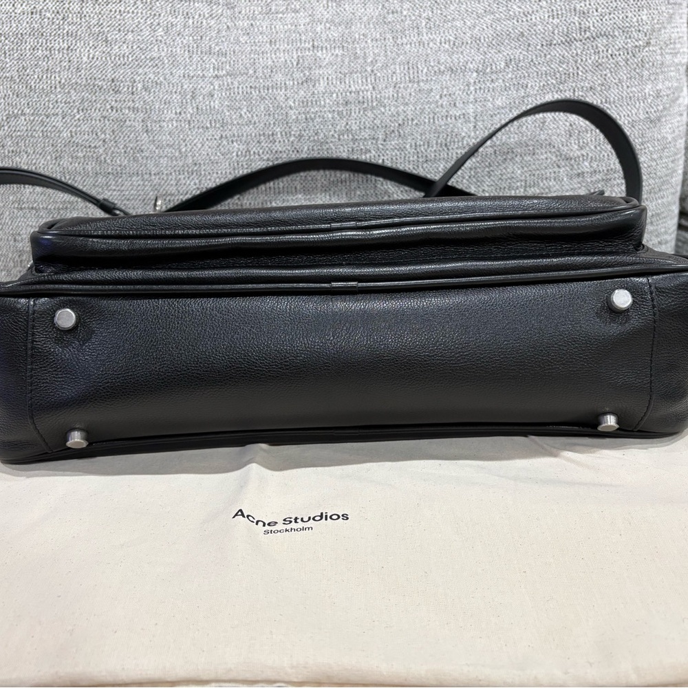 Acne Studio Camero Black Leather Camera Shoulder Bag - Picture 12 of 14